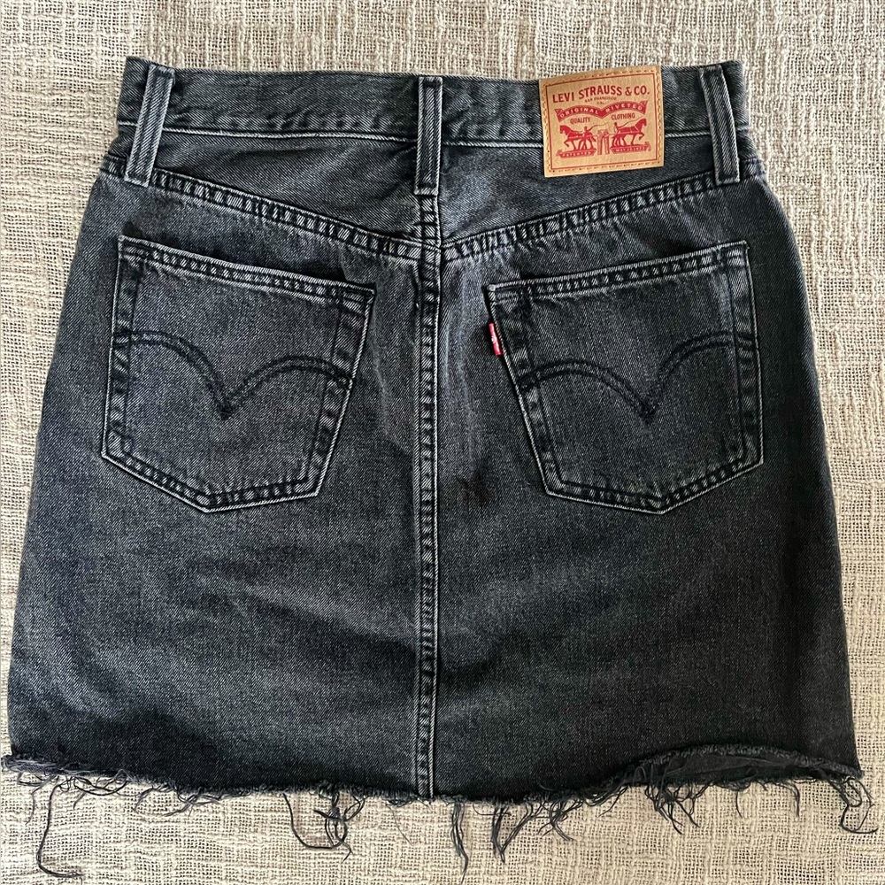 Levi's Denim Mini Skirt size 27